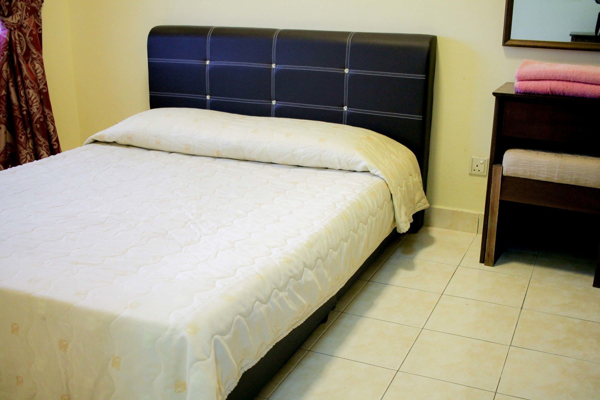 Suria Service Apartment-Hotel Bukit Merah Ngoại thất bức ảnh