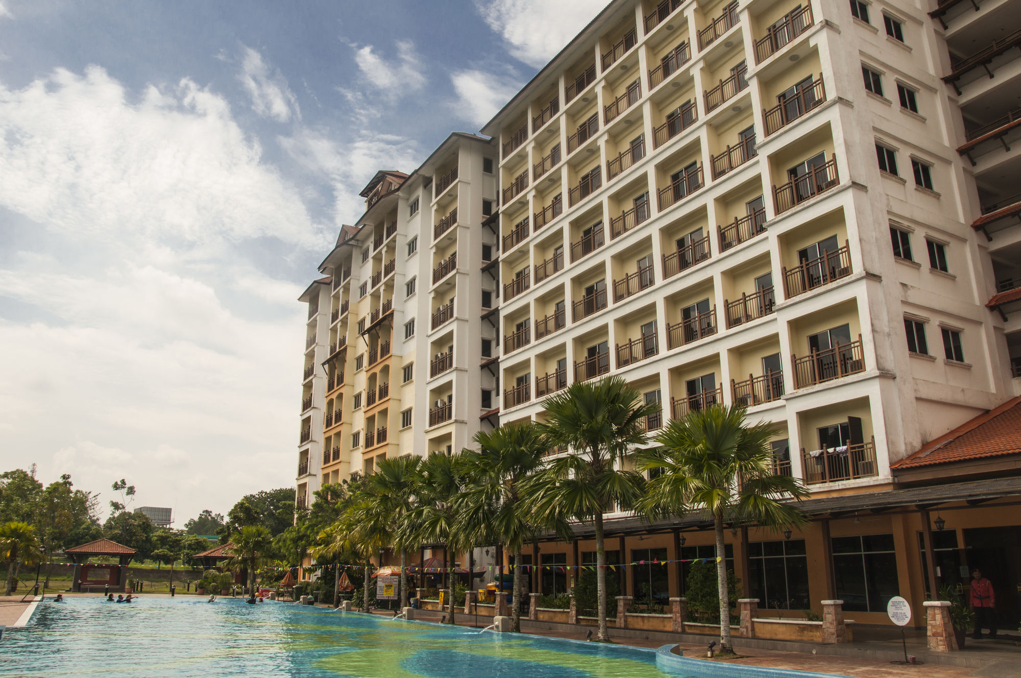Suria Service Apartment-Hotel Bukit Merah Ngoại thất bức ảnh